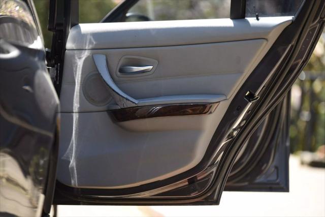 used 2006 BMW 330 car, priced at $6,498