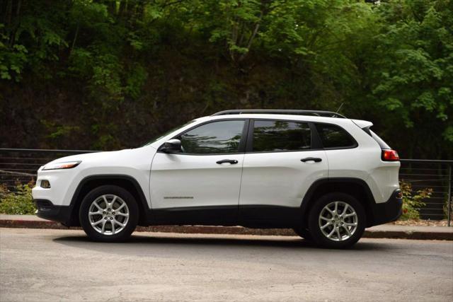 used 2016 Jeep Cherokee car, priced at $9,499