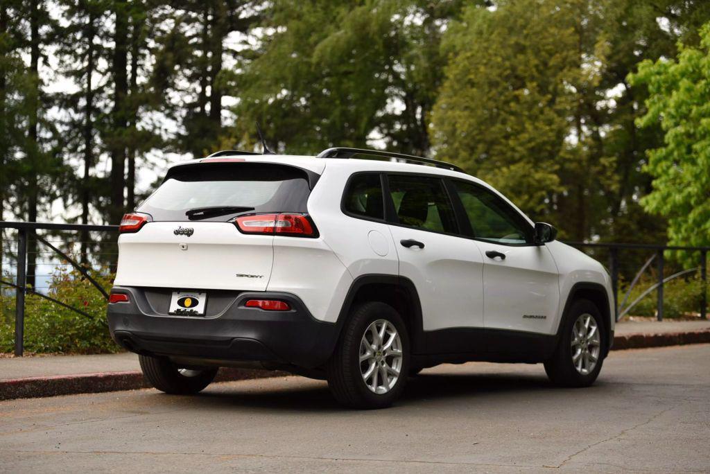 used 2016 Jeep Cherokee car, priced at $7,999
