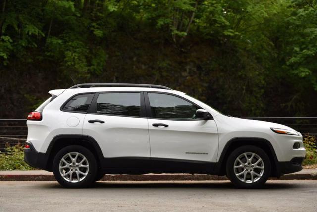 used 2016 Jeep Cherokee car, priced at $9,499