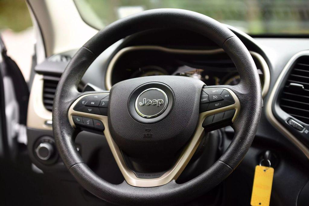 used 2016 Jeep Cherokee car, priced at $7,999