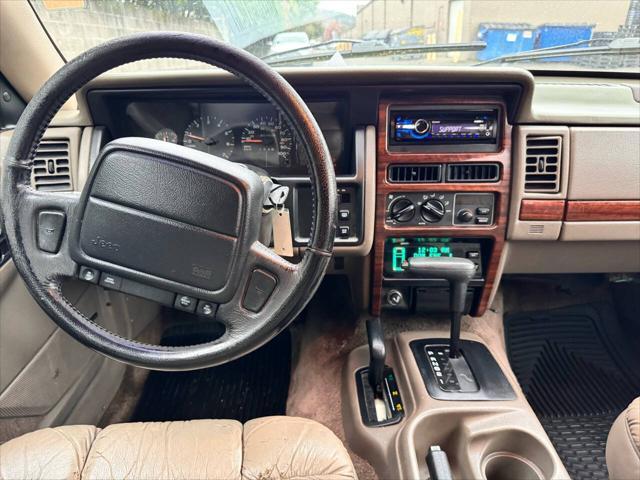 used 1995 Jeep Grand Cherokee car, priced at $4,995