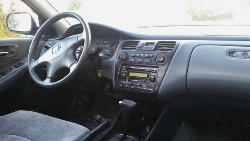 used 2001 Honda Accord car, priced at $2,595