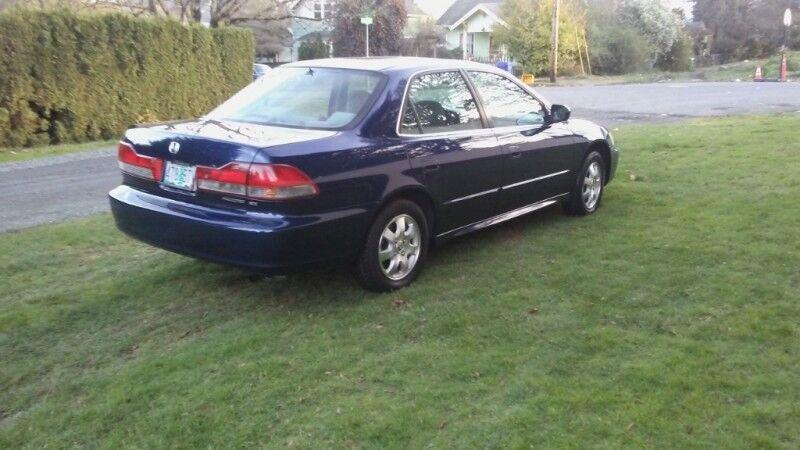 used 2001 Honda Accord car, priced at $2,595