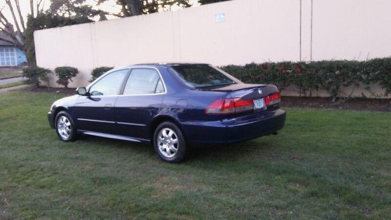 used 2001 Honda Accord car, priced at $2,595