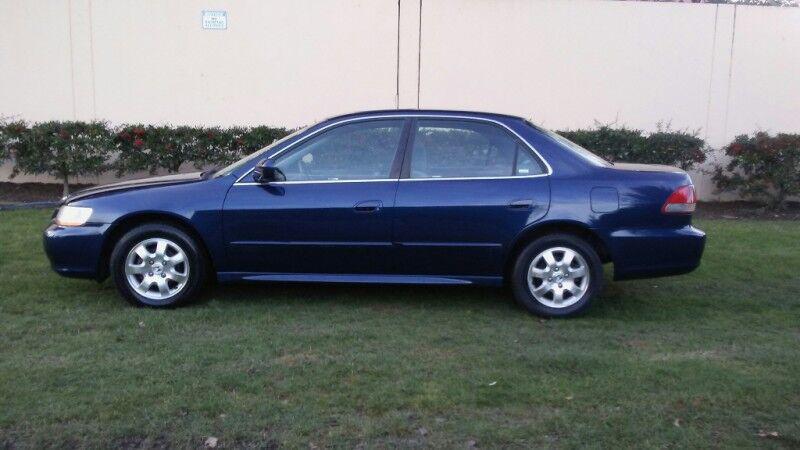 used 2001 Honda Accord car, priced at $2,595