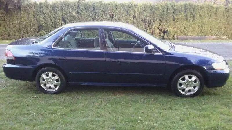 used 2001 Honda Accord car, priced at $2,595