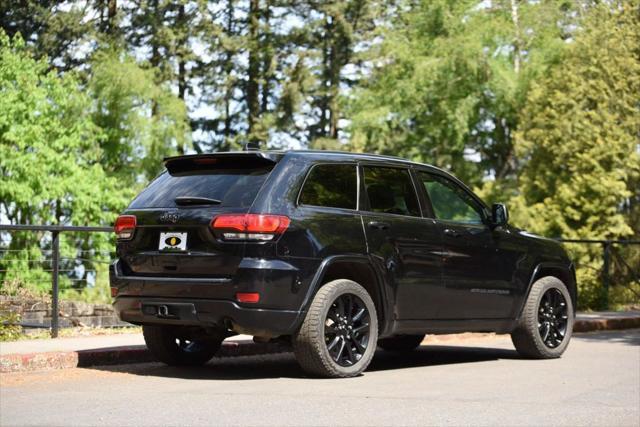used 2017 Jeep Grand Cherokee car, priced at $14,499