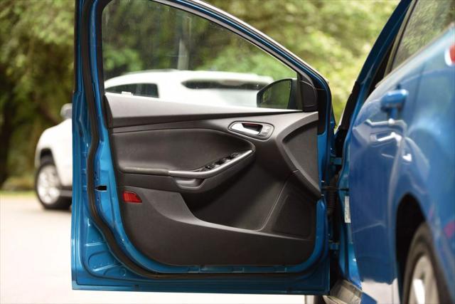 used 2015 Ford Focus car, priced at $5,999