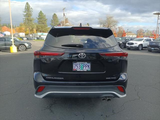 used 2024 Toyota Highlander car, priced at $43,200