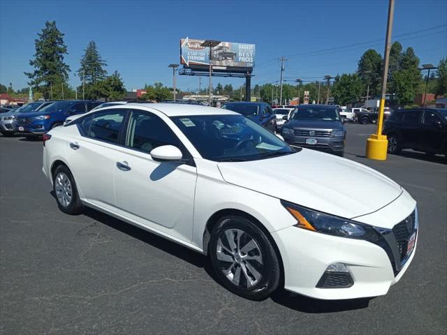 used 2022 Nissan Altima car, priced at $17,500