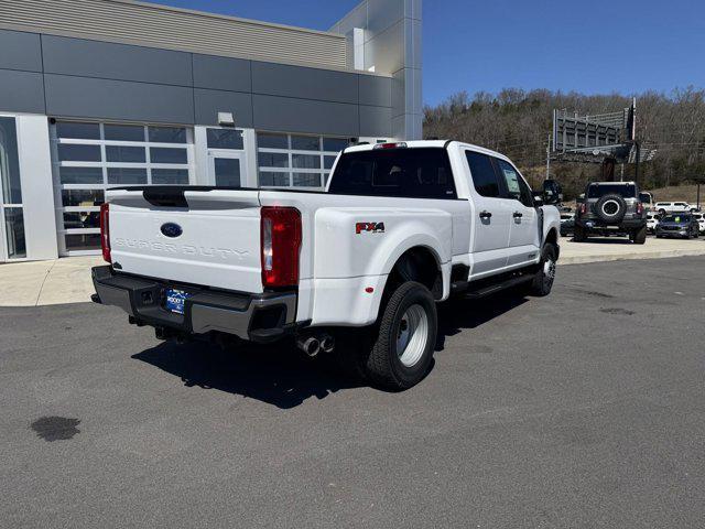 new 2025 Ford F-350 car, priced at $71,760