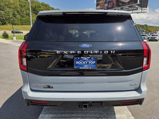 new 2025 Ford Expedition Max car, priced at $75,725