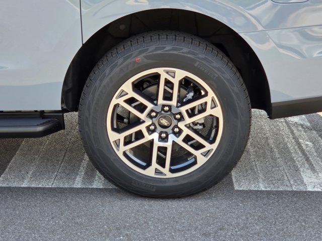 new 2025 Ford Expedition Max car, priced at $75,725