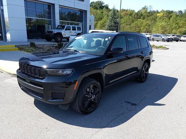 used 2023 Jeep Grand Cherokee L car, priced at $39,900