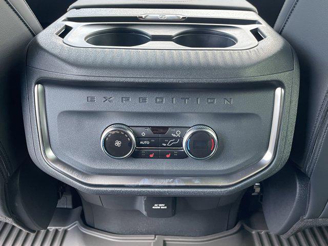 new 2025 Ford Expedition car, priced at $83,545