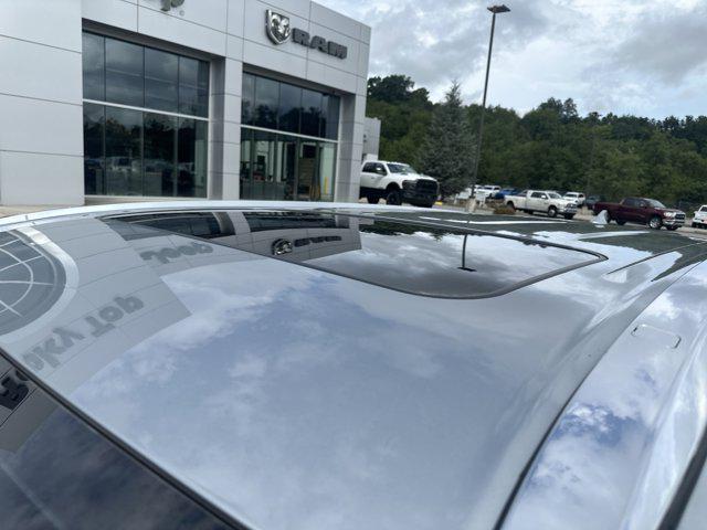 used 2019 Toyota Highlander car, priced at $28,956