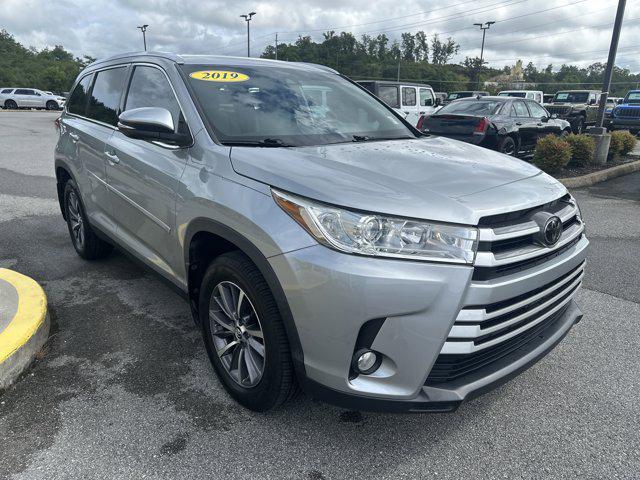 used 2019 Toyota Highlander car, priced at $28,956