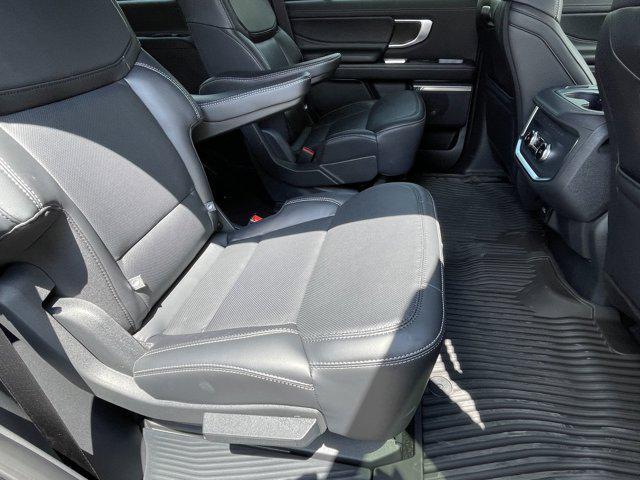 new 2025 Ford Expedition car, priced at $80,690
