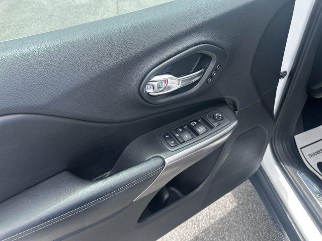 used 2019 Jeep Cherokee car, priced at $19,937