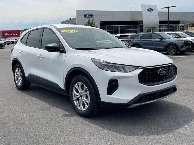 new 2025 Ford Escape car, priced at $27,995