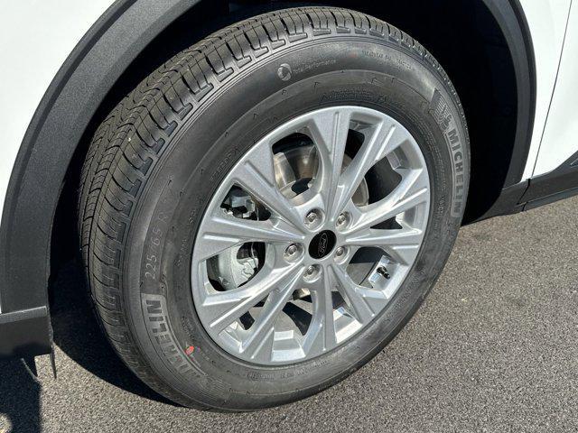 new 2025 Ford Escape car, priced at $27,995
