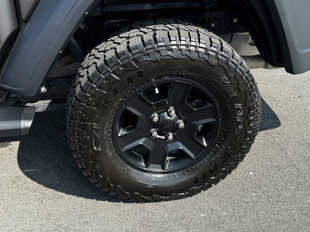 used 2023 Jeep Gladiator car, priced at $33,911