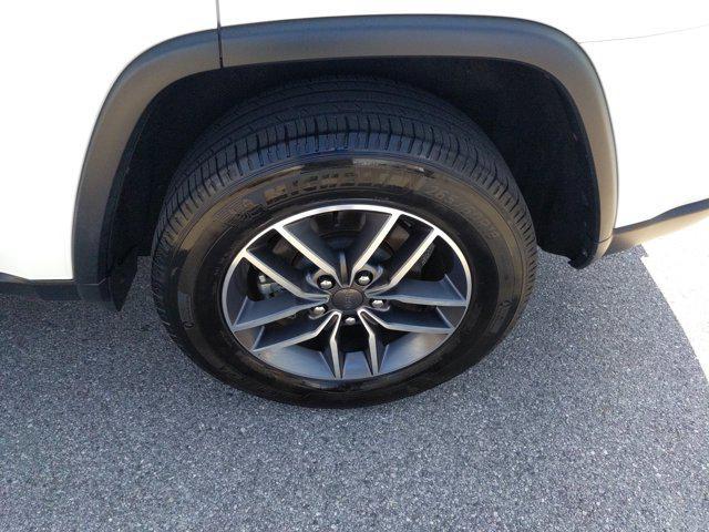 used 2021 Jeep Grand Cherokee car, priced at $30,992