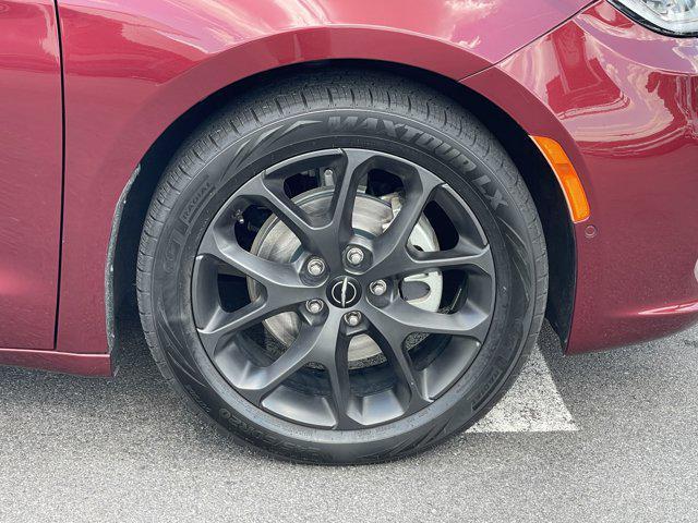 used 2022 Chrysler Pacifica car, priced at $28,995