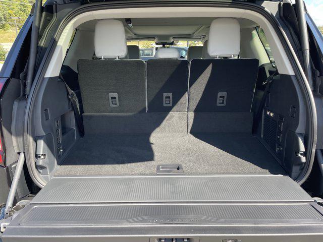 new 2025 Ford Expedition car, priced at $89,745