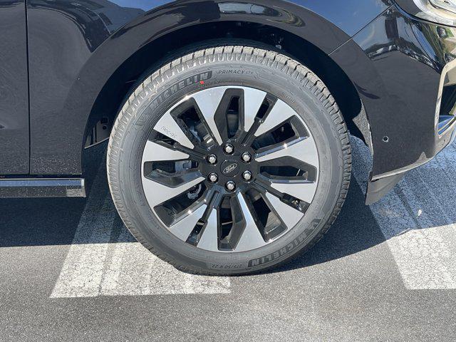 new 2025 Ford Expedition car, priced at $89,745