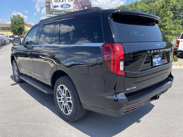 new 2025 Ford Expedition car, priced at $71,210