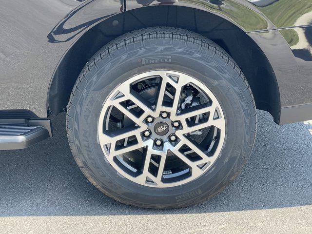 new 2025 Ford Expedition car, priced at $71,210