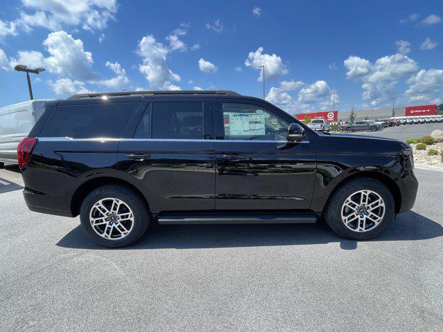 new 2025 Ford Expedition car, priced at $71,210