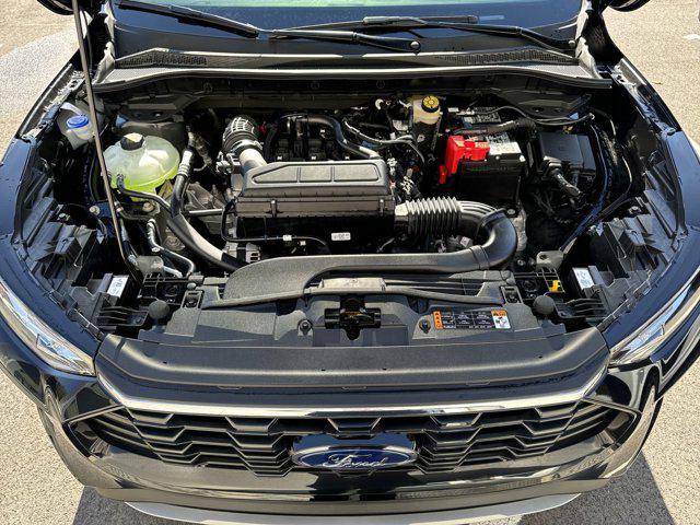 new 2025 Ford Escape car, priced at $31,995