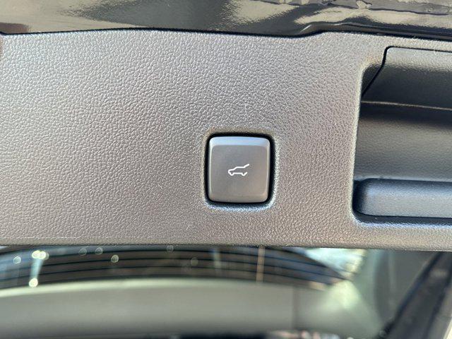new 2025 Ford Escape car, priced at $31,995