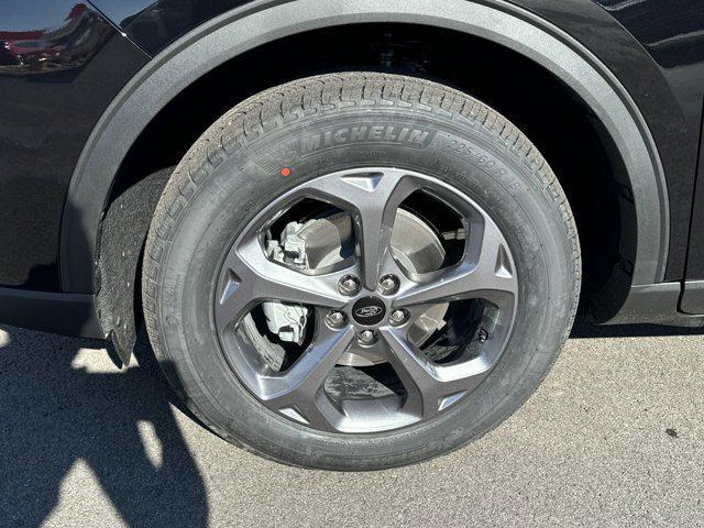 new 2025 Ford Escape car, priced at $31,995