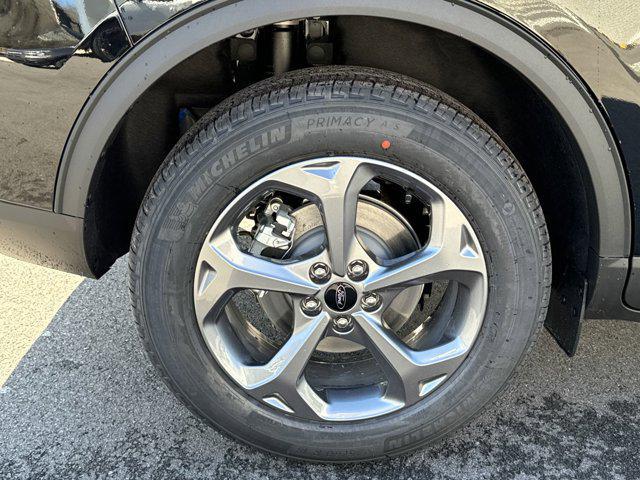new 2025 Ford Escape car, priced at $31,995