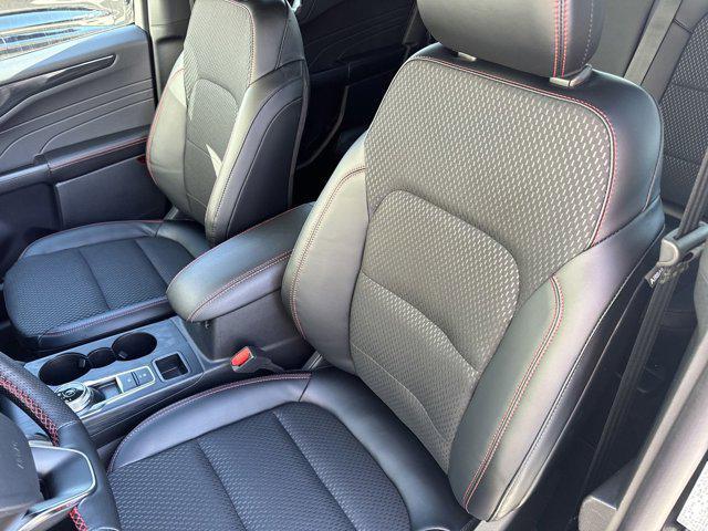 new 2025 Ford Escape car, priced at $31,995