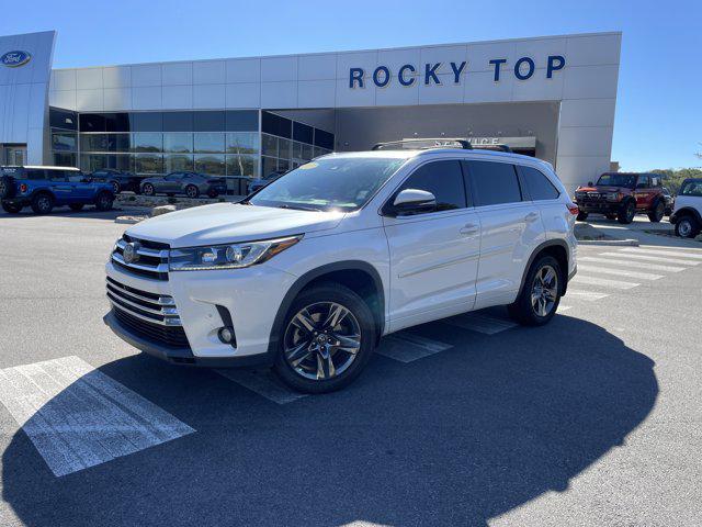 used 2017 Toyota Highlander car, priced at $22,995