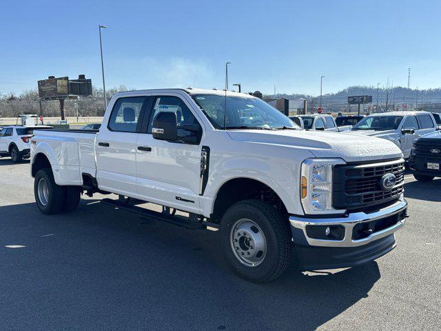 new 2025 Ford F-350 car, priced at $71,615