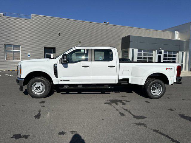 new 2025 Ford F-350 car, priced at $71,615