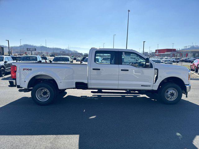 new 2025 Ford F-350 car, priced at $71,615