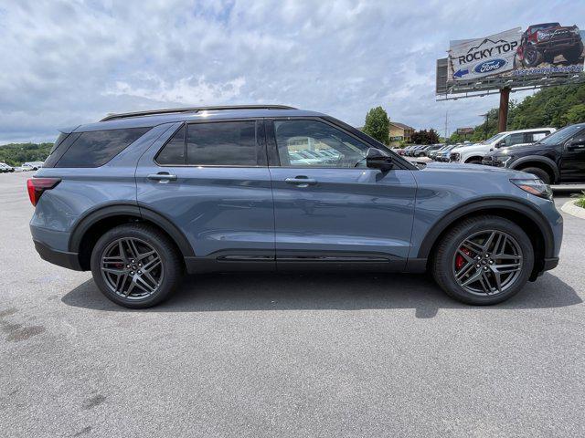 new 2025 Ford Explorer car, priced at $61,725