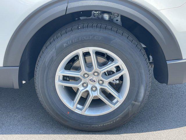 new 2025 Ford Explorer car, priced at $44,940