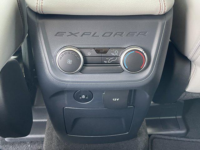 new 2025 Ford Explorer car, priced at $49,060
