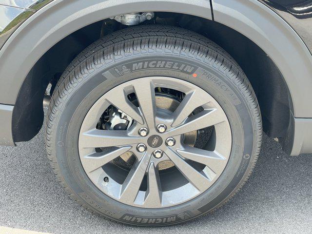 new 2025 Ford Explorer car, priced at $48,585