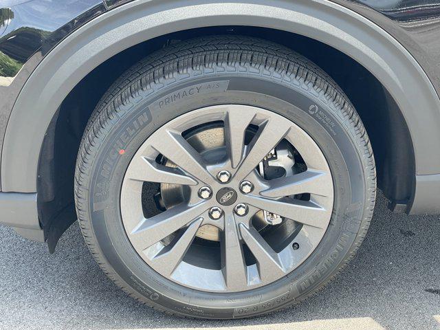 new 2025 Ford Explorer car, priced at $48,585