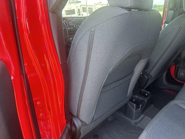 used 2024 Jeep Gladiator car, priced at $37,925