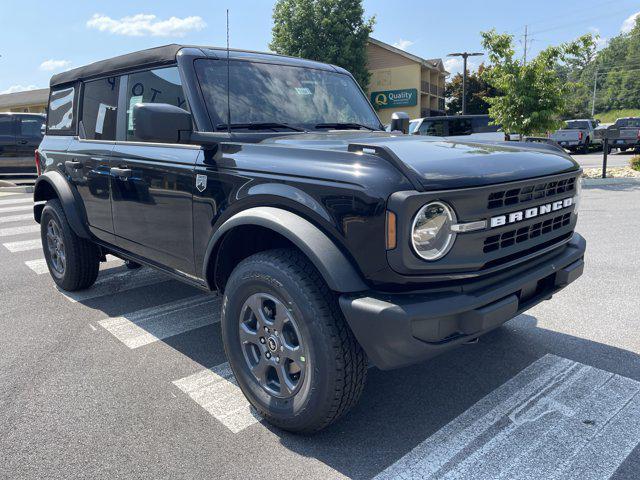 new 2025 Ford Bronco car, priced at $45,760